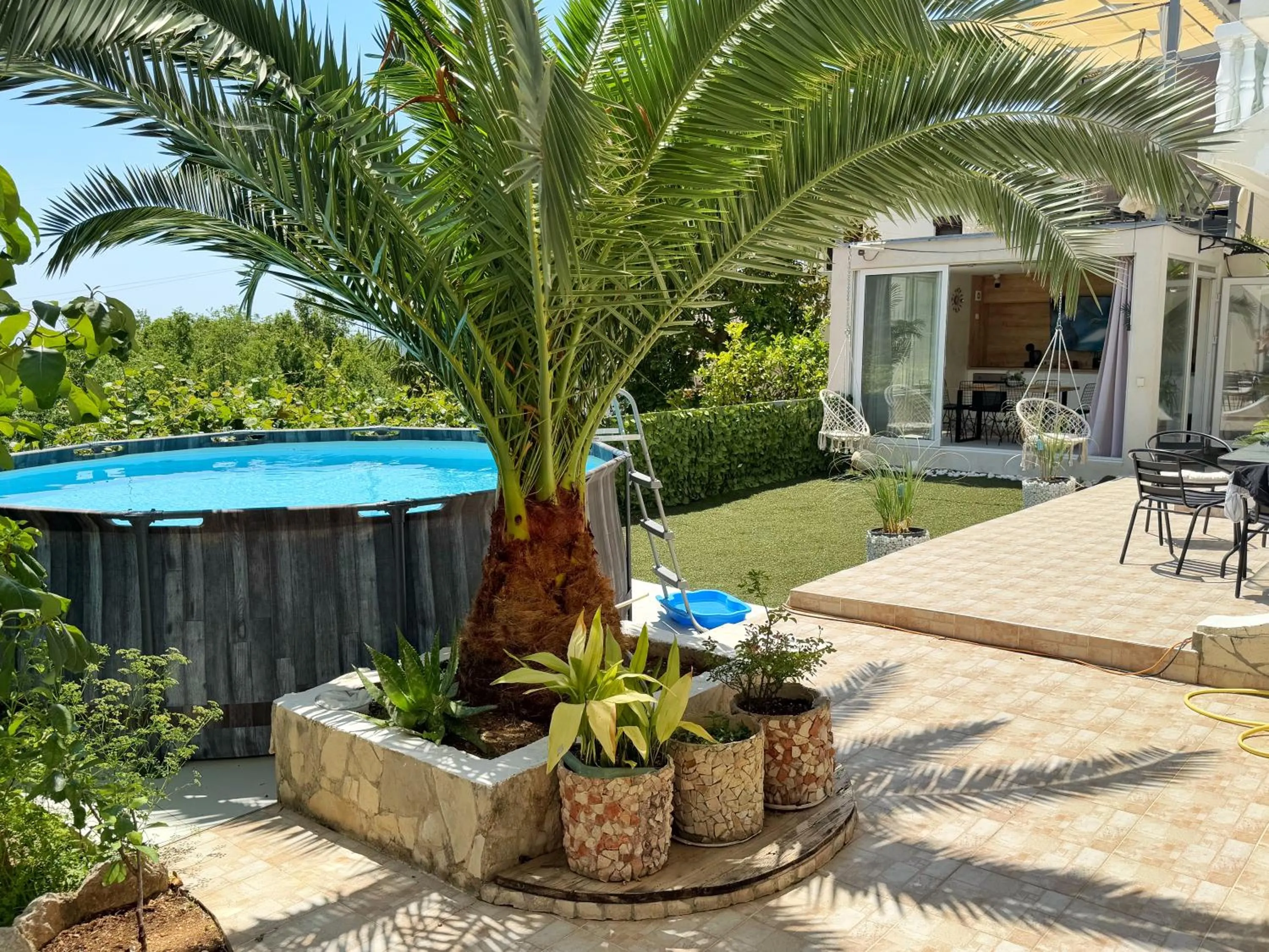 Garden view in Apartmani Avanti Becici