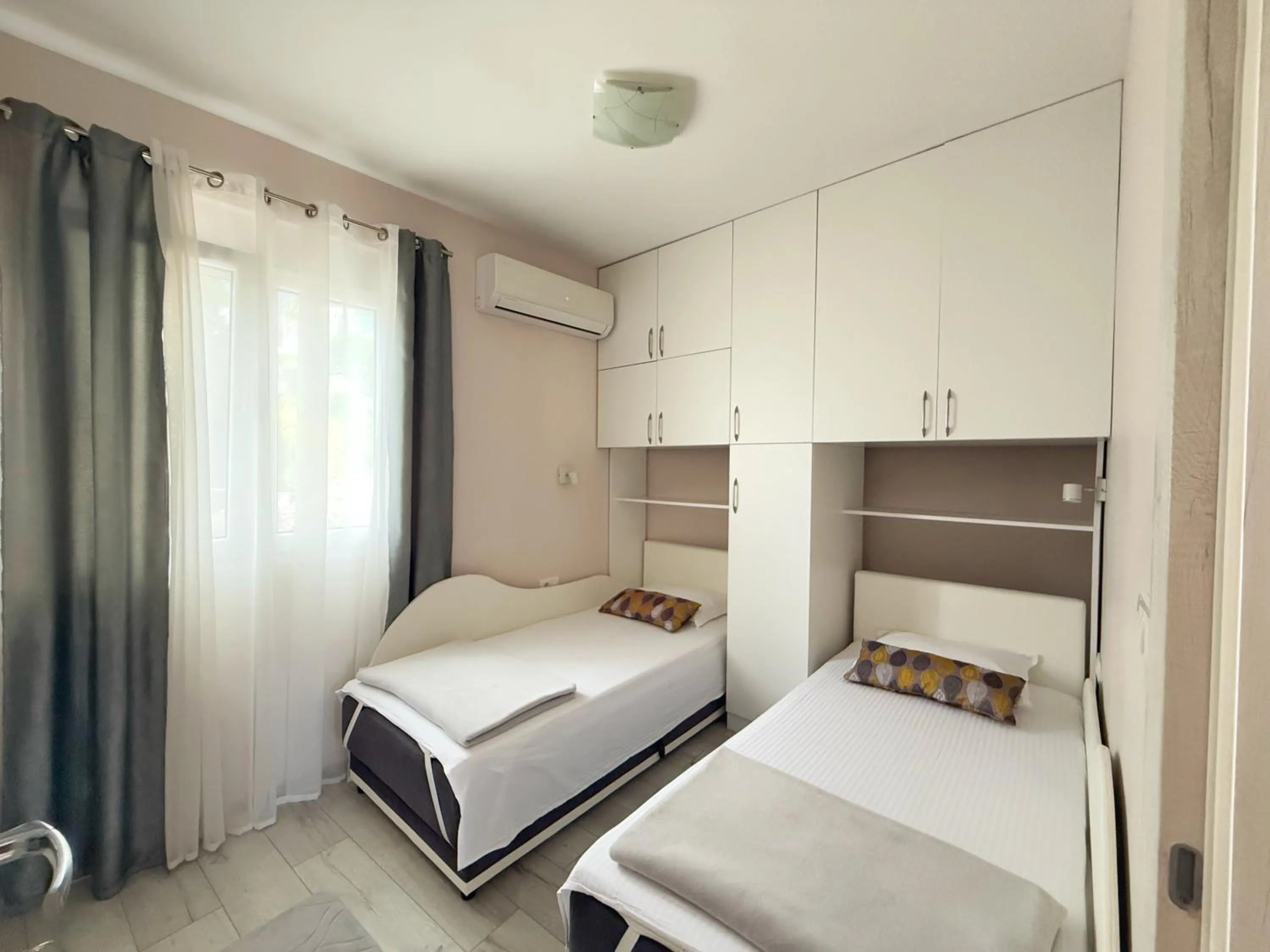 Bedroom, Bed in Apartmani Avanti Becici