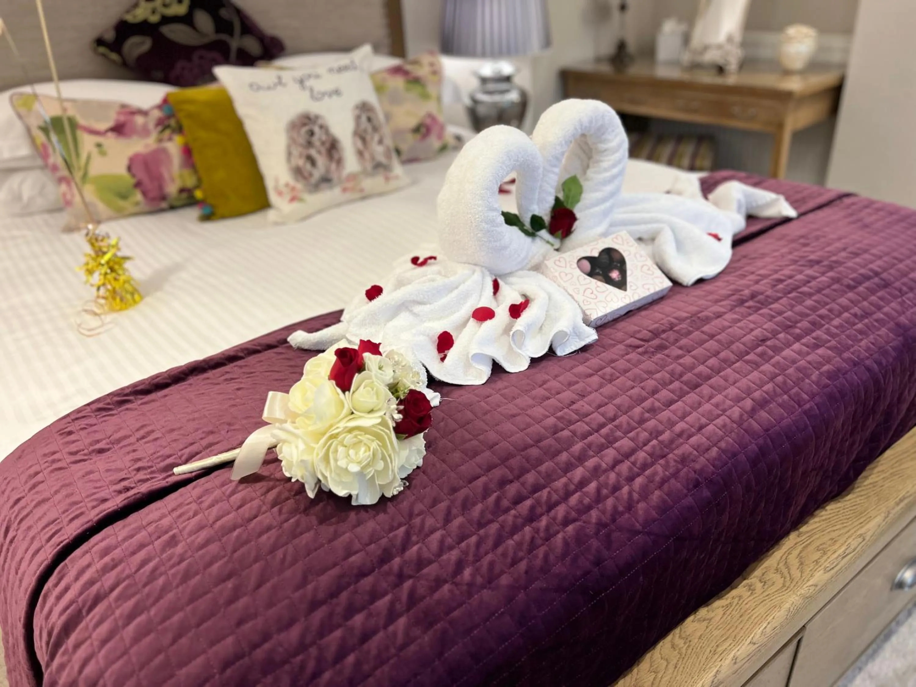 Bed in Windermere Boutique Hotel Spa Suites & Hot Tubs