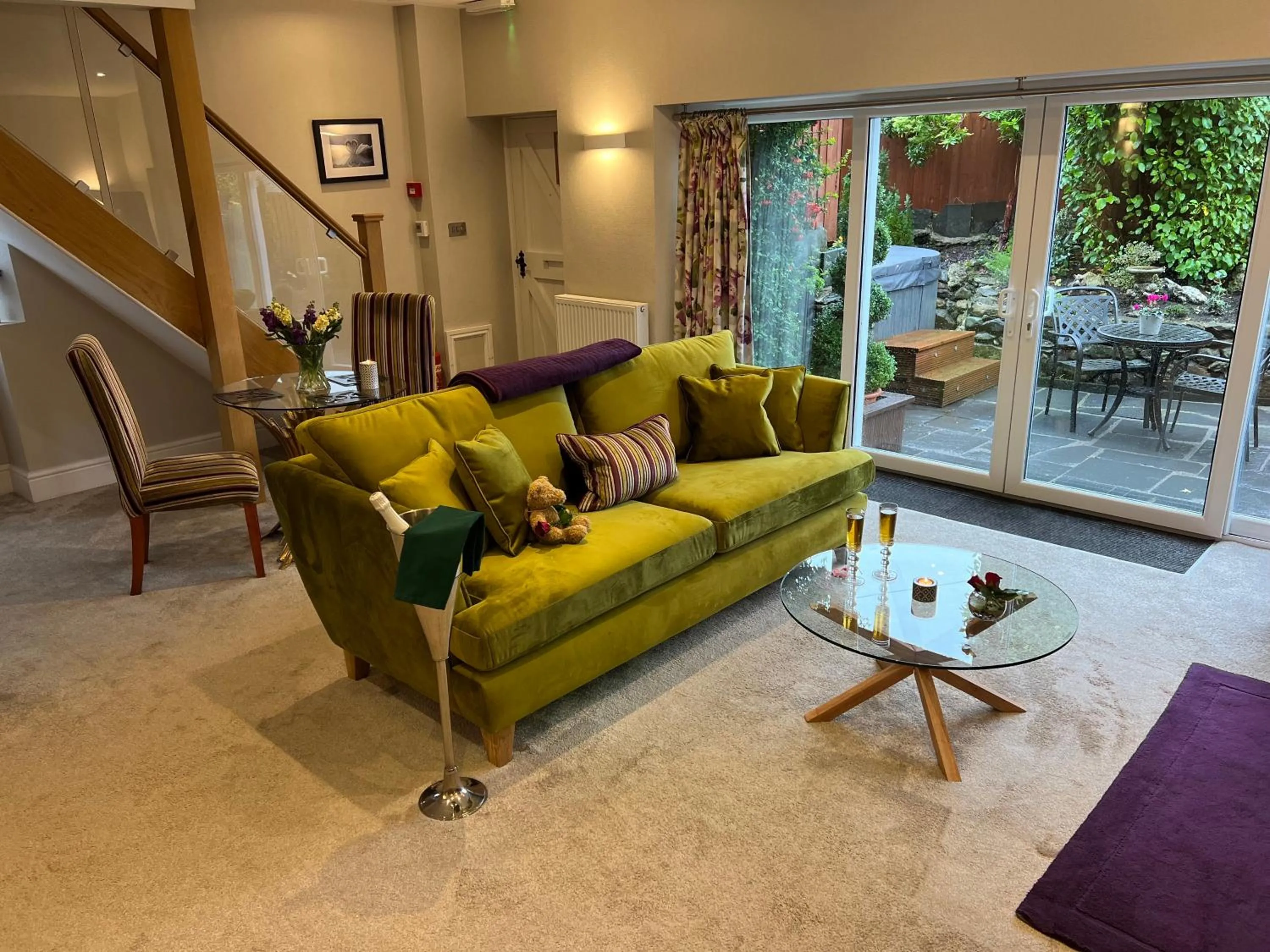 Living room in Windermere Boutique Hotel Spa Suites & Hot Tubs