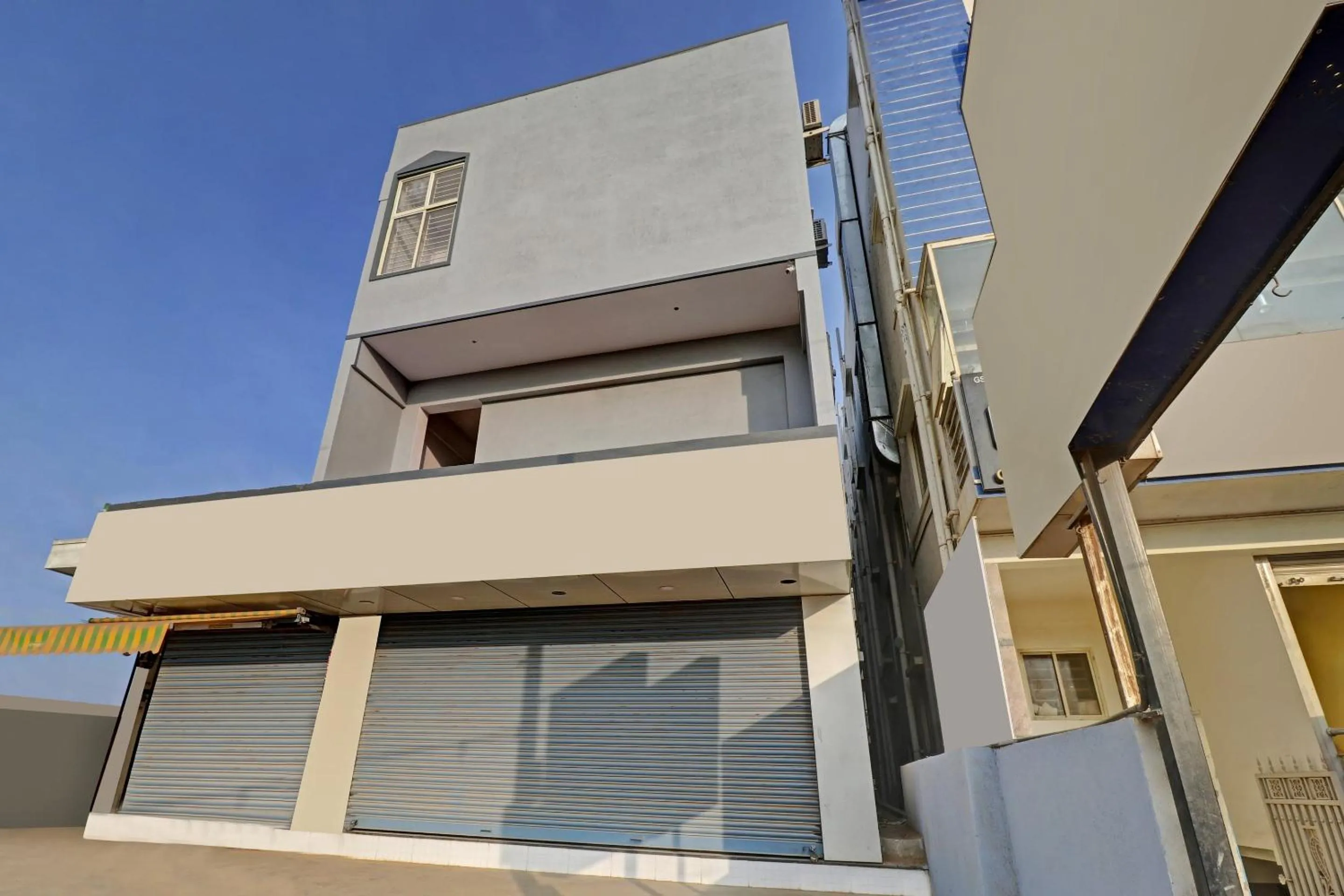 Facade/entrance in Hotel O Home Mishra Suites