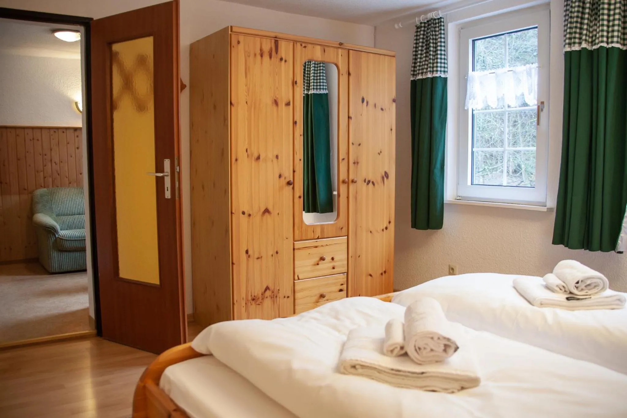 Bedroom, Bed in Waldhaus Wolfsbachmühle