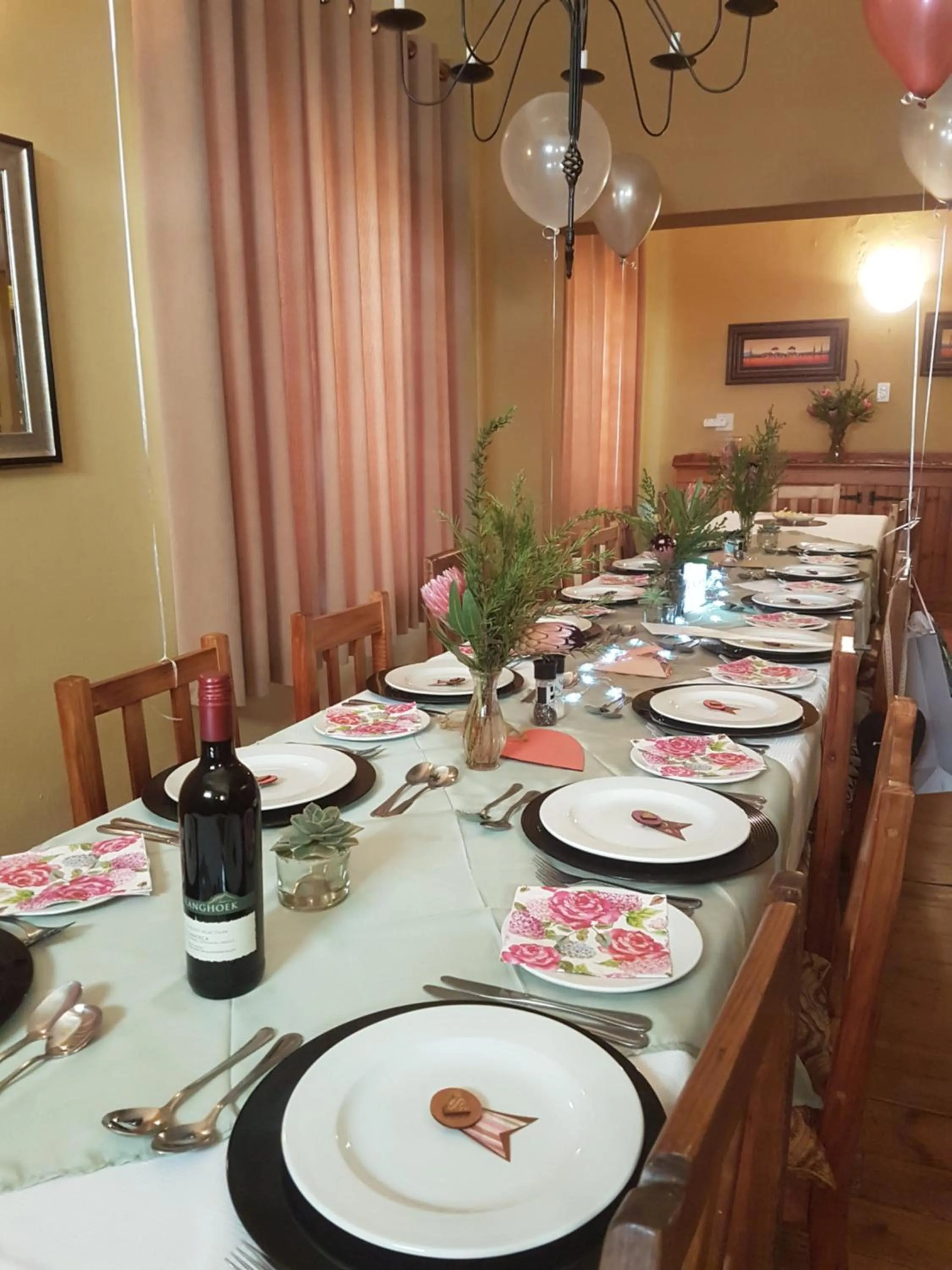 Restaurant/places to eat in Over The Mountain Guest Farm