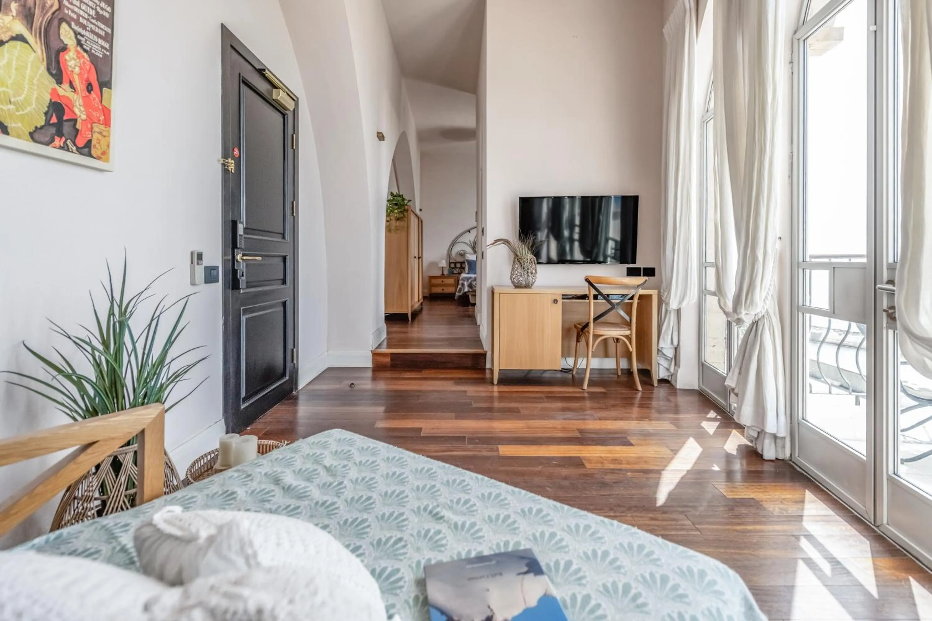 Communal lounge/ TV room, Bed in Casa Nova - Luxury Suites & Boutique Apart-Hotel