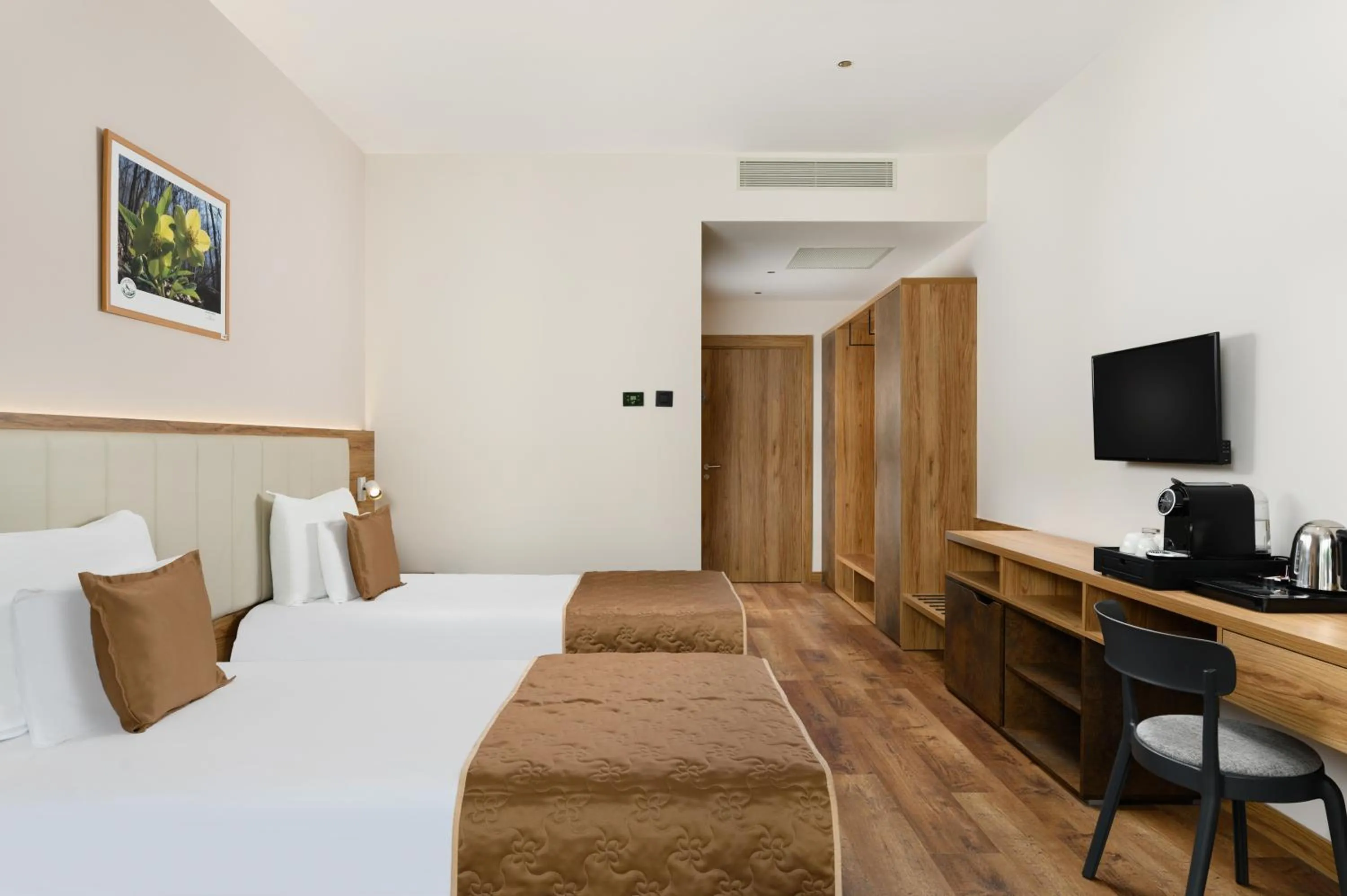 Photo of the whole room, Bed in Movenpick Resort and Spa Fruske Terme