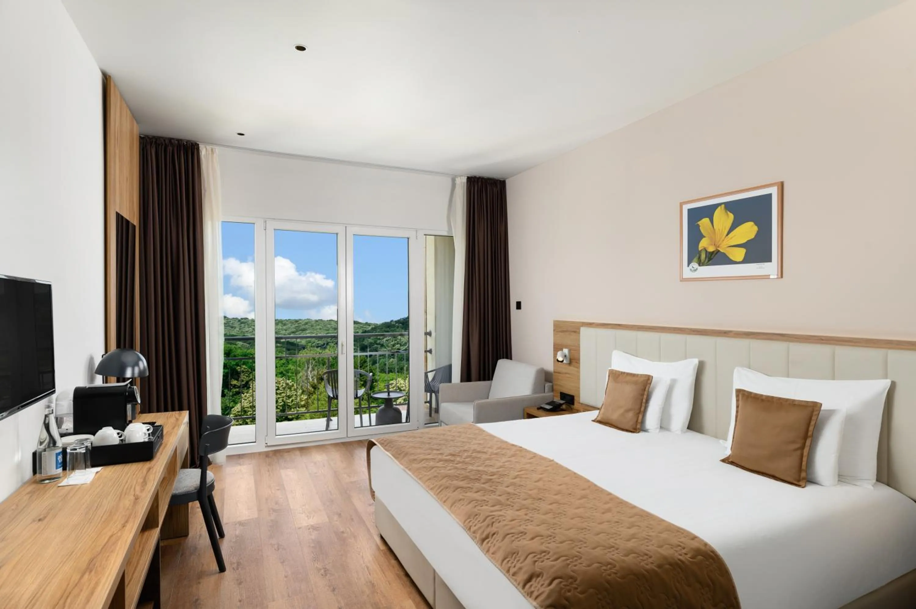 Bed in Movenpick Resort and Spa Fruske Terme