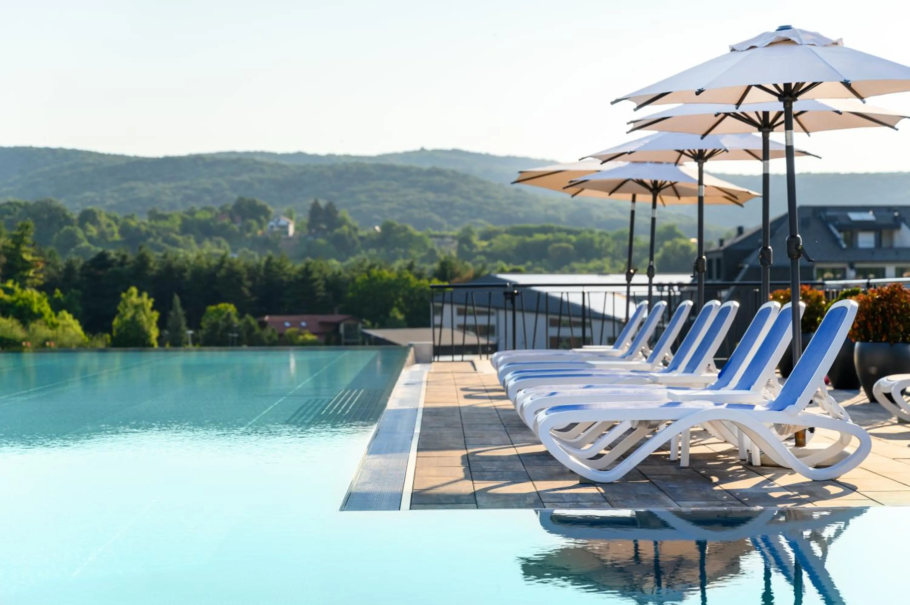 Swimming pool in Movenpick Resort and Spa Fruske Terme