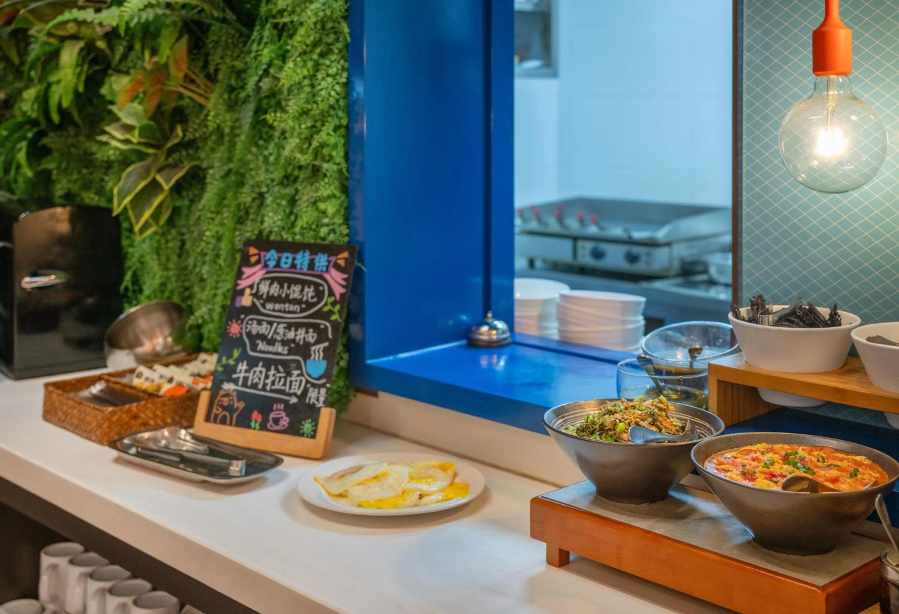 Breakfast in Holiday Inn Express Shanghai Hongqiao North by IHG