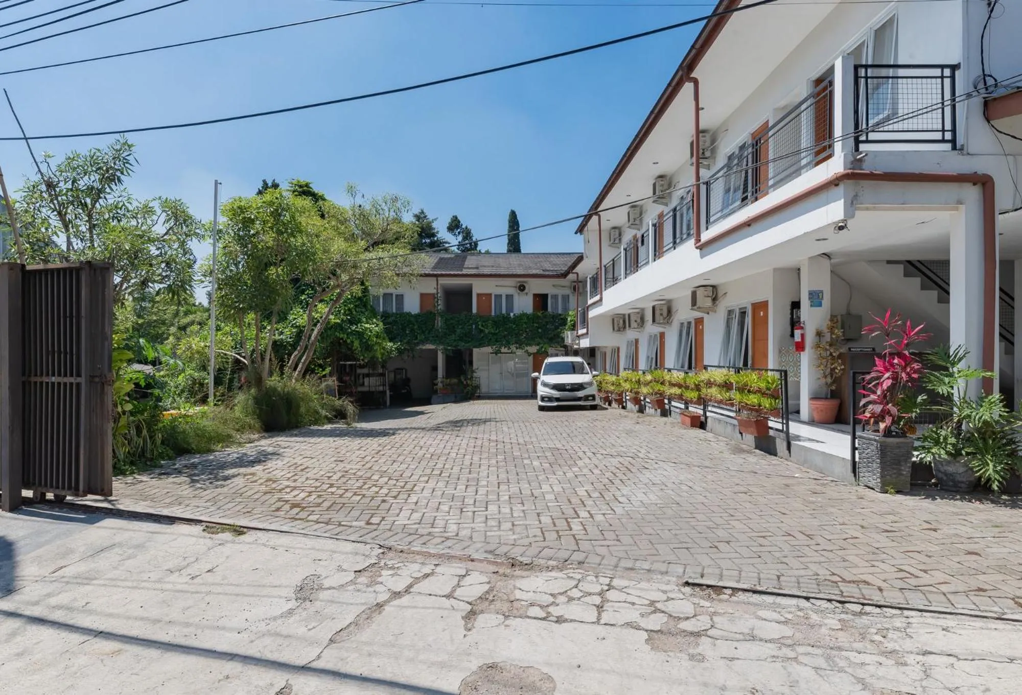 Property building in Urbanview Kazanan Setiabudi Bandung