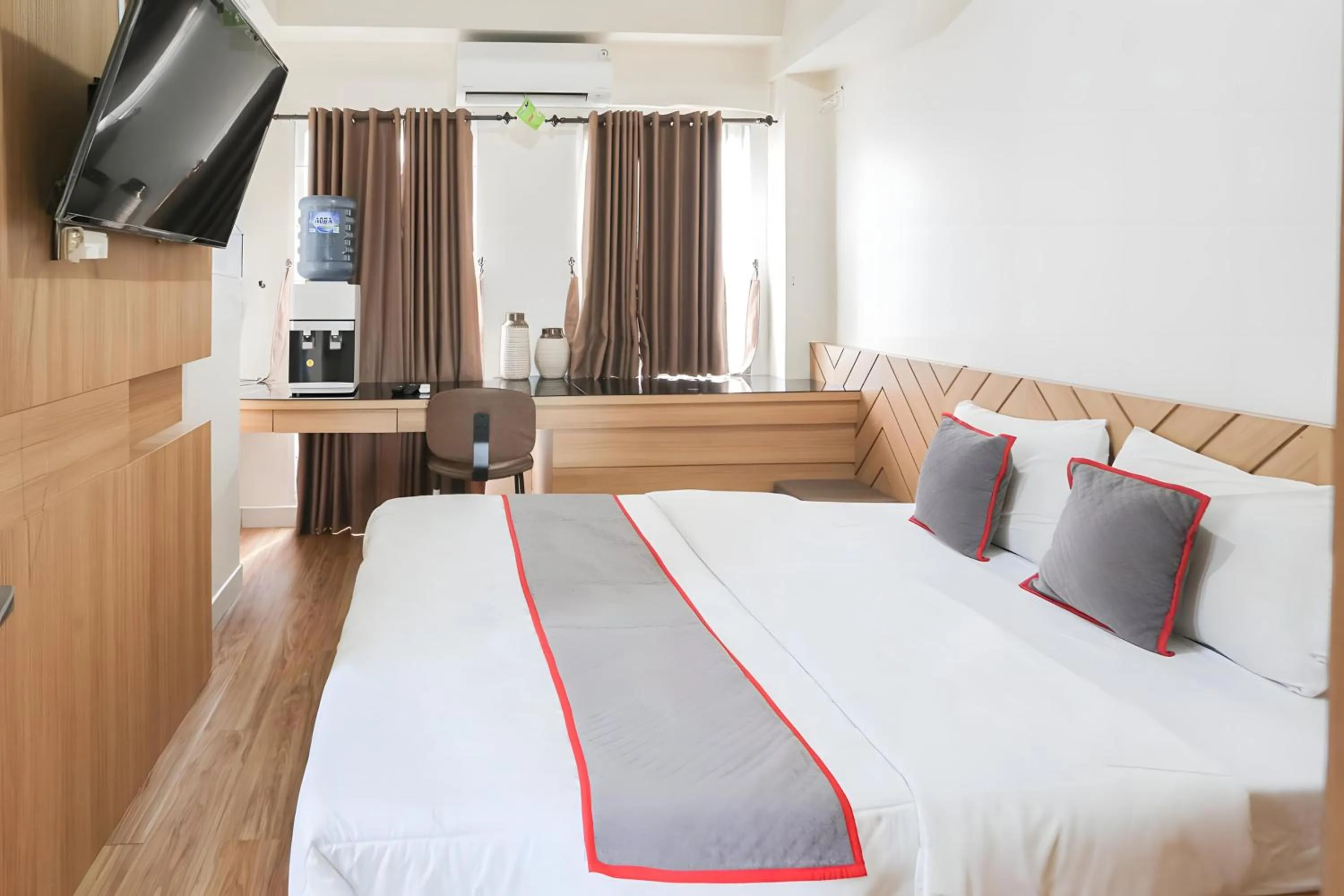 Bedroom in Capital O Urbano