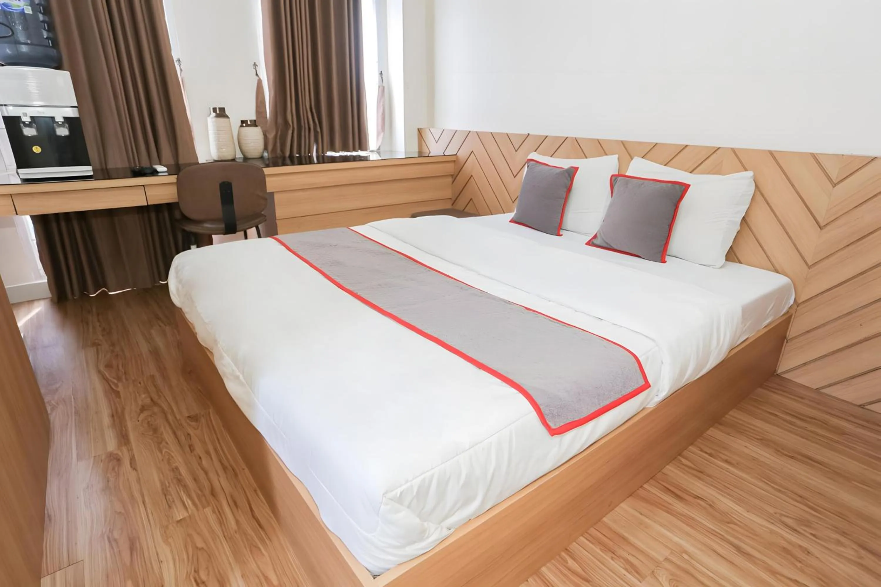 Bedroom in Capital O Urbano