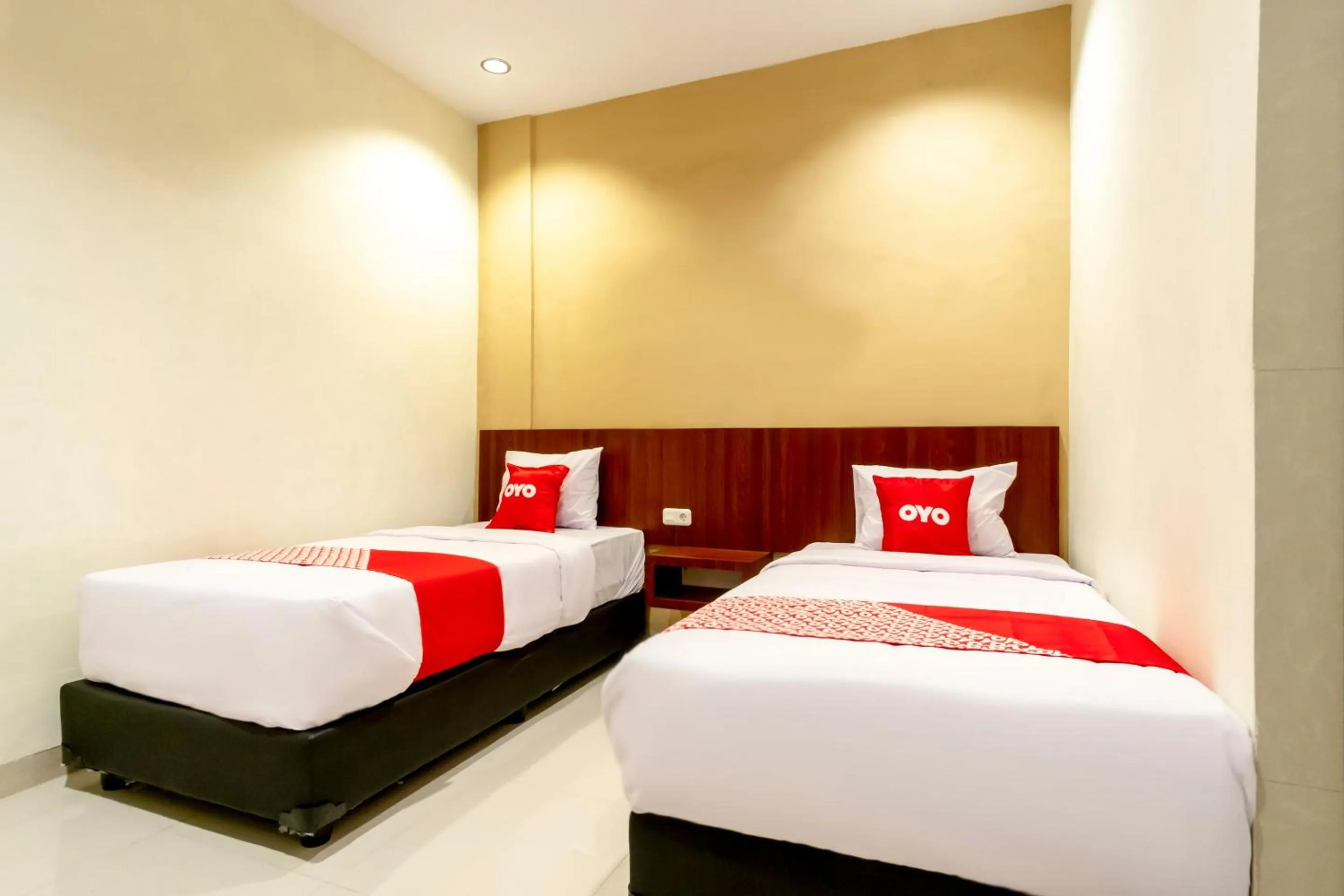 Bedroom, Bed in Capital O 1585 Ring Road Residence