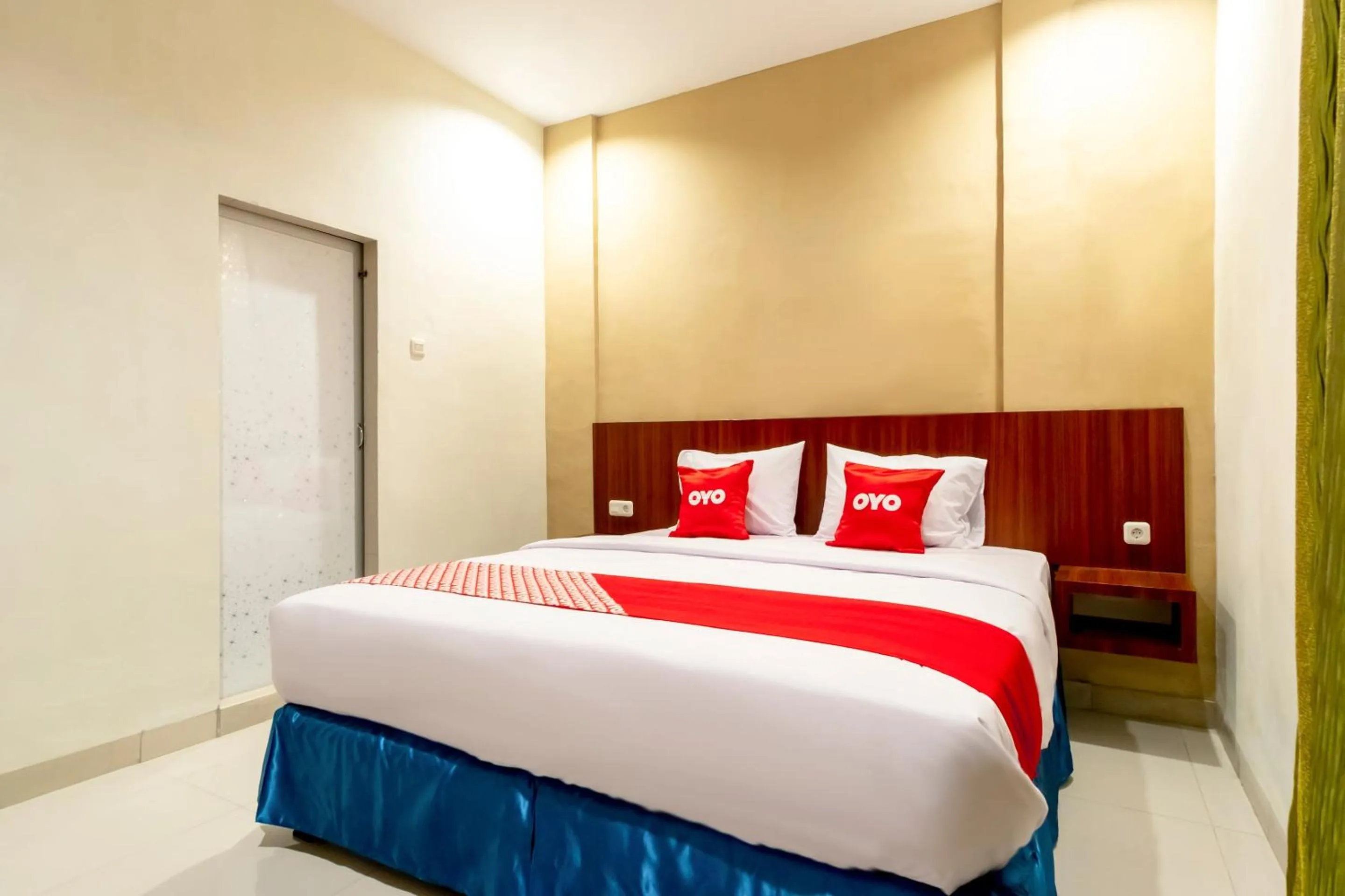 Bedroom, Bed in Capital O 1585 Ring Road Residence