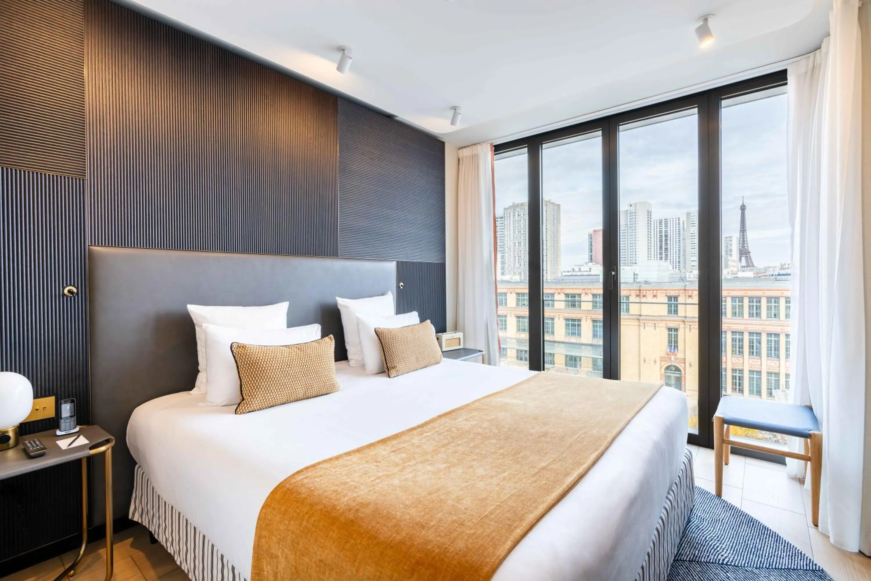 Photo of the whole room, Bed in Quinzerie hôtel