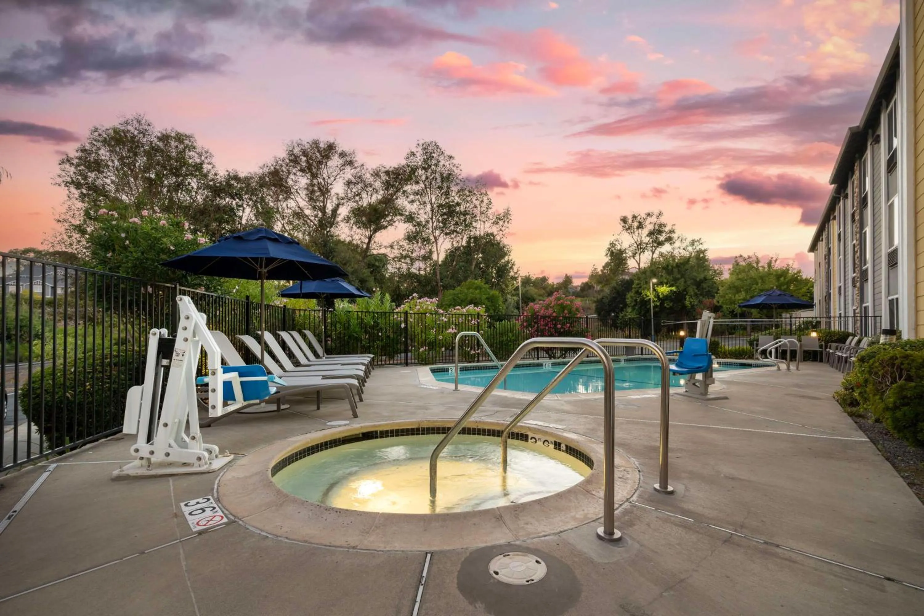 Pool view in Best Western Plus Heritage Inn