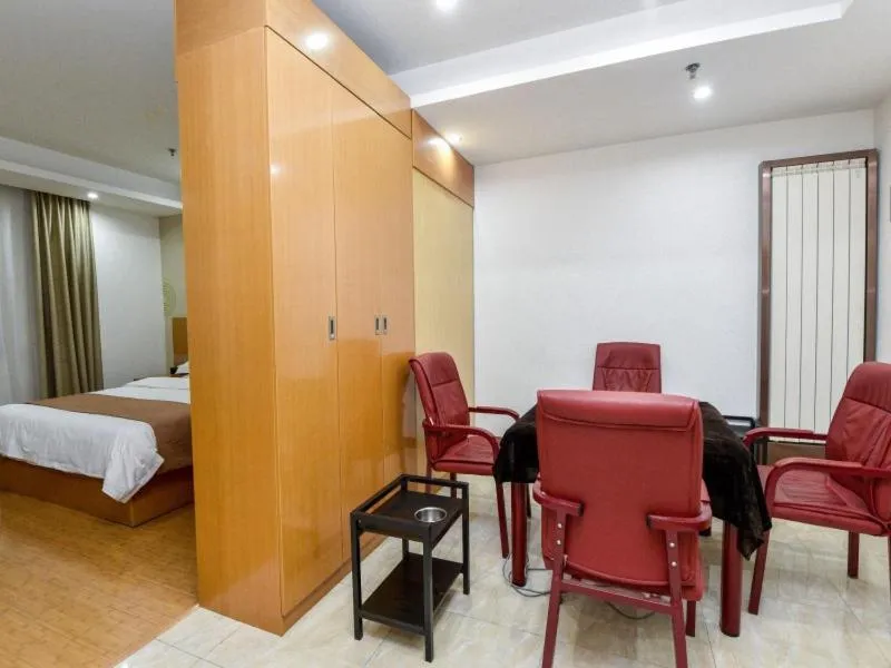 Bed in GreenTree Inn Xuchang Yucheng County Ziyun Avenue Business Hotel