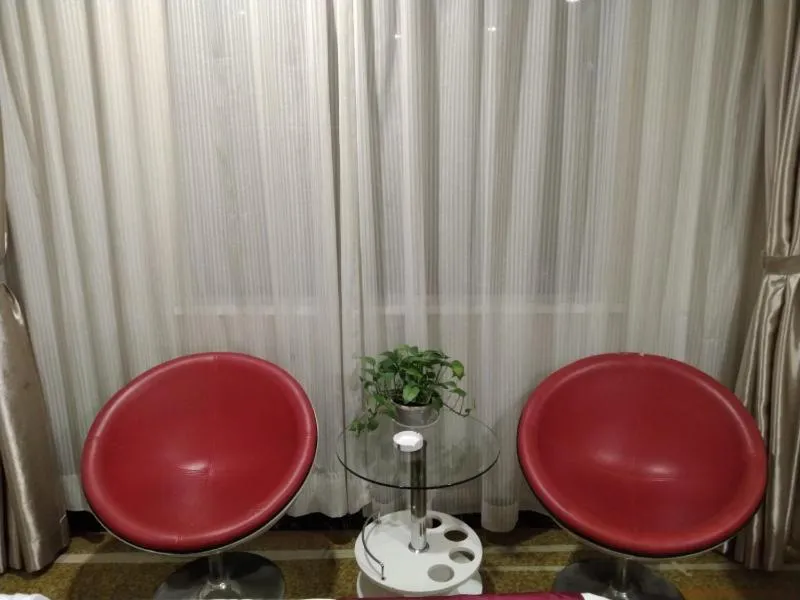 GreenTree Alliance Xinyang Pingqiao District Nanjing Road Dongyang Hotel