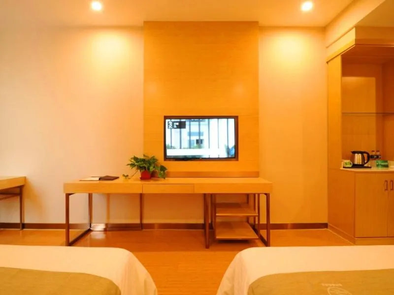 Bed in GreenTree Inn Langfang Bazhou City Tangeerli Town Spa Business Hotel