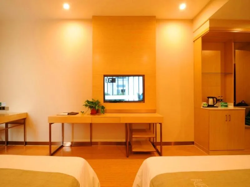 Bed in GreenTree Inn Langfang Bazhou City Tangeerli Town Spa Business Hotel