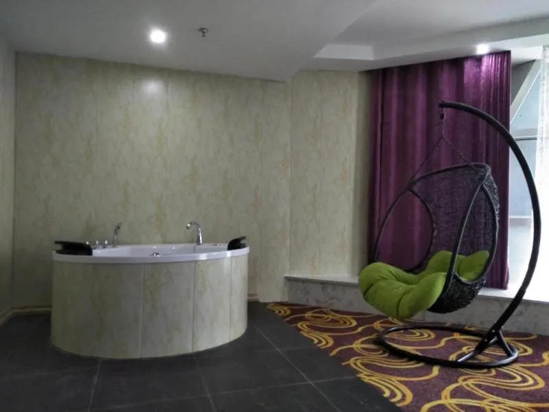 GreenTree Alliance Bengbu Railway Station Hotel