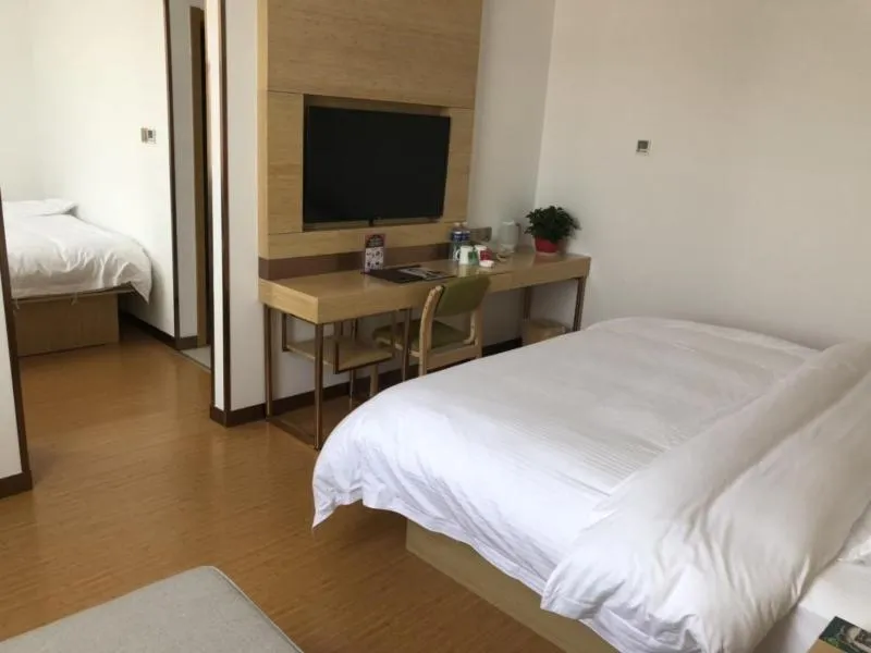 Bed in GreenTree Inn Tangshan Lubei District Hancheng Likang Hospital Express Hotel