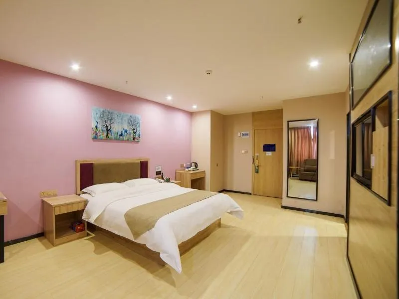 Bed in GreenTree Alliance Kunming Beijing Road Linyuqiao Subway Station Hotel