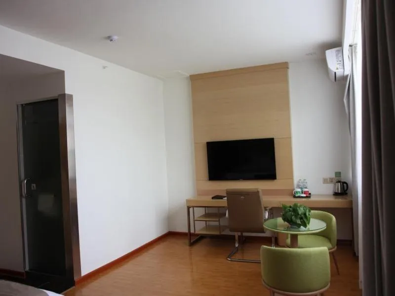 GreenTree Inn Zaozhuang High Speed Rail Station Express Hotel