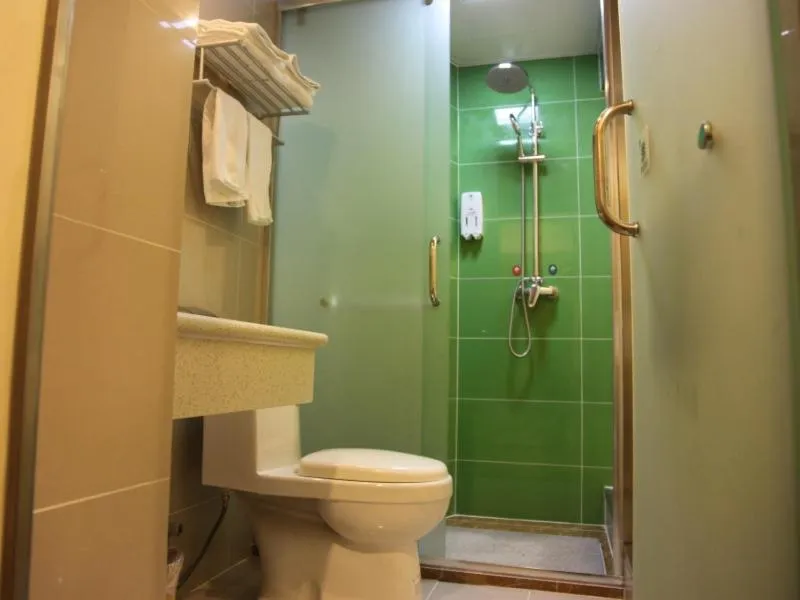 GreenTree Inn Zaozhuang High Speed Rail Station Express Hotel