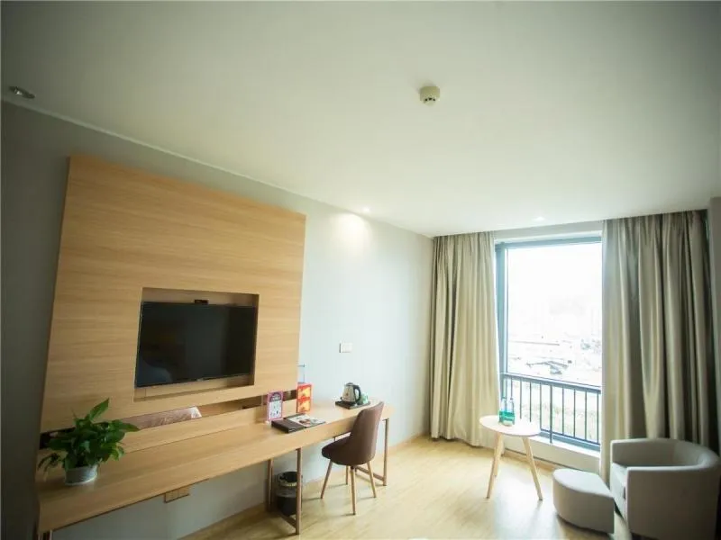 GreenTree Inn Zhoushan Baiquan Colorful Plaza Express Hotel