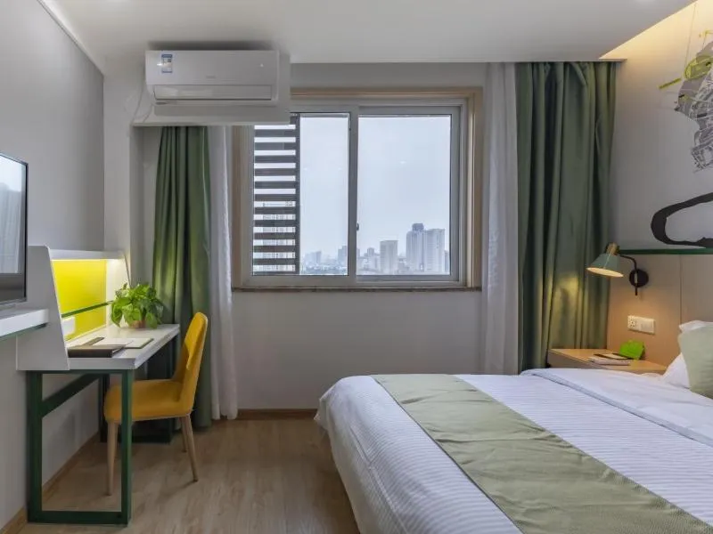 Vatica Hefei Huangshan Road Yuexi Road Hotel