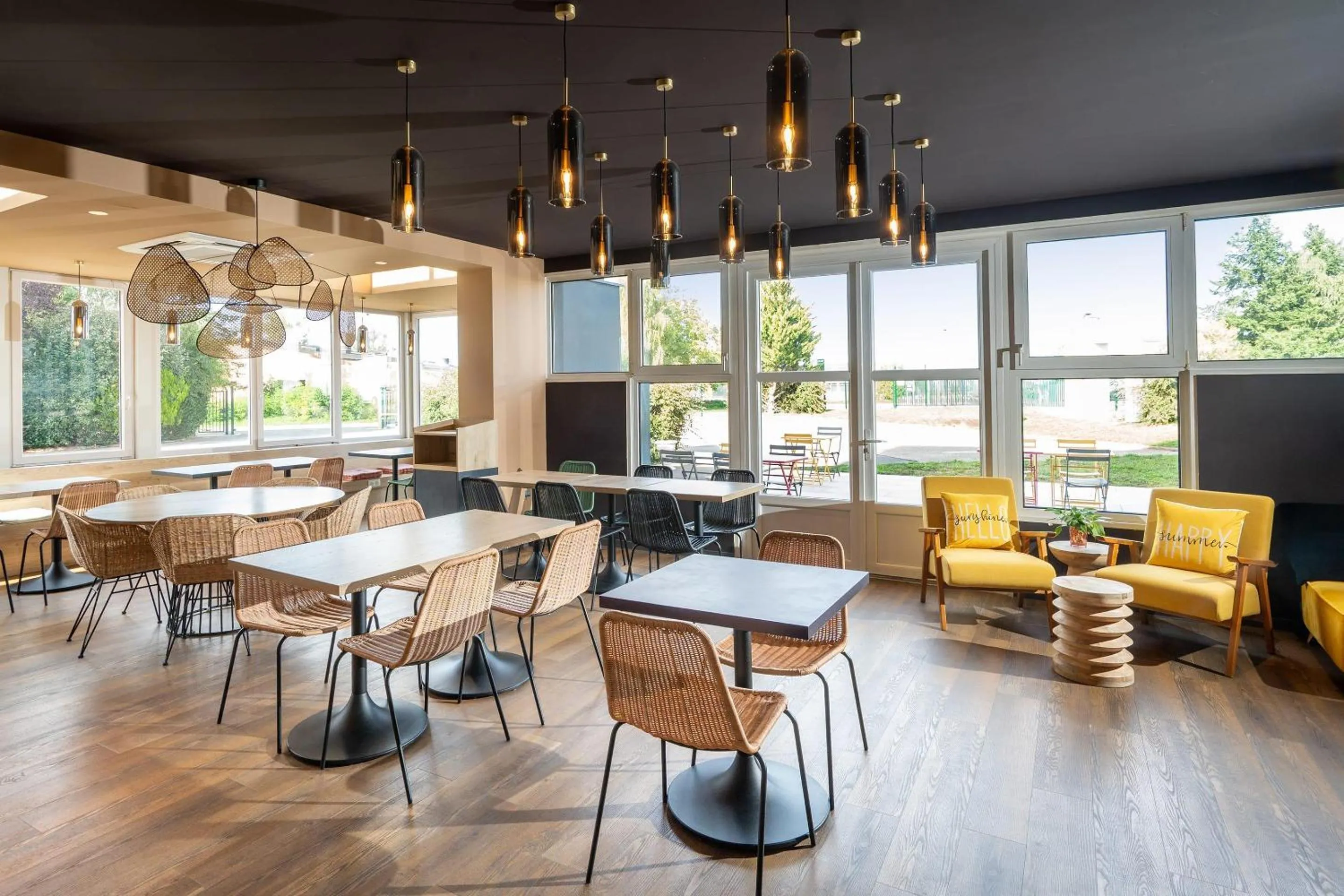 Lobby or reception in Sure Hotel by Best Western Dole