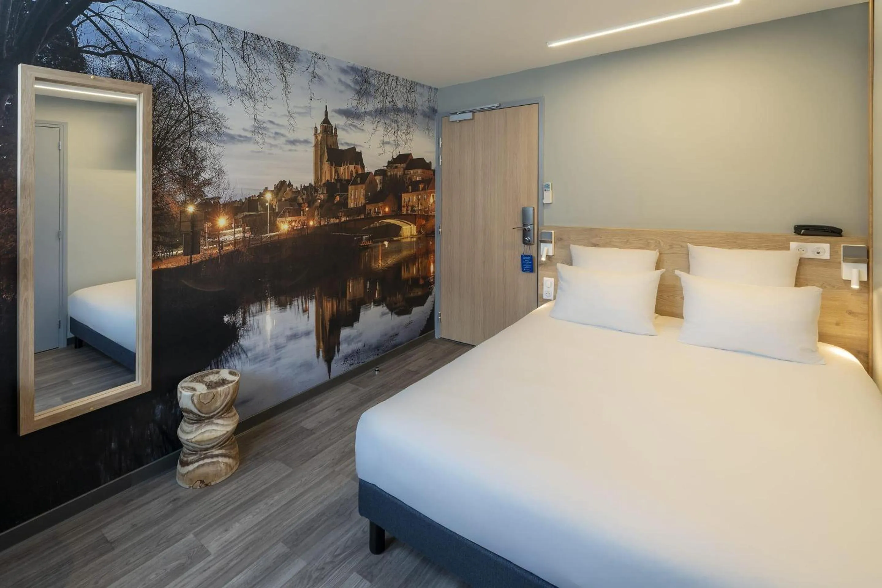 Bedroom, Bed in Sure Hotel by Best Western Dole