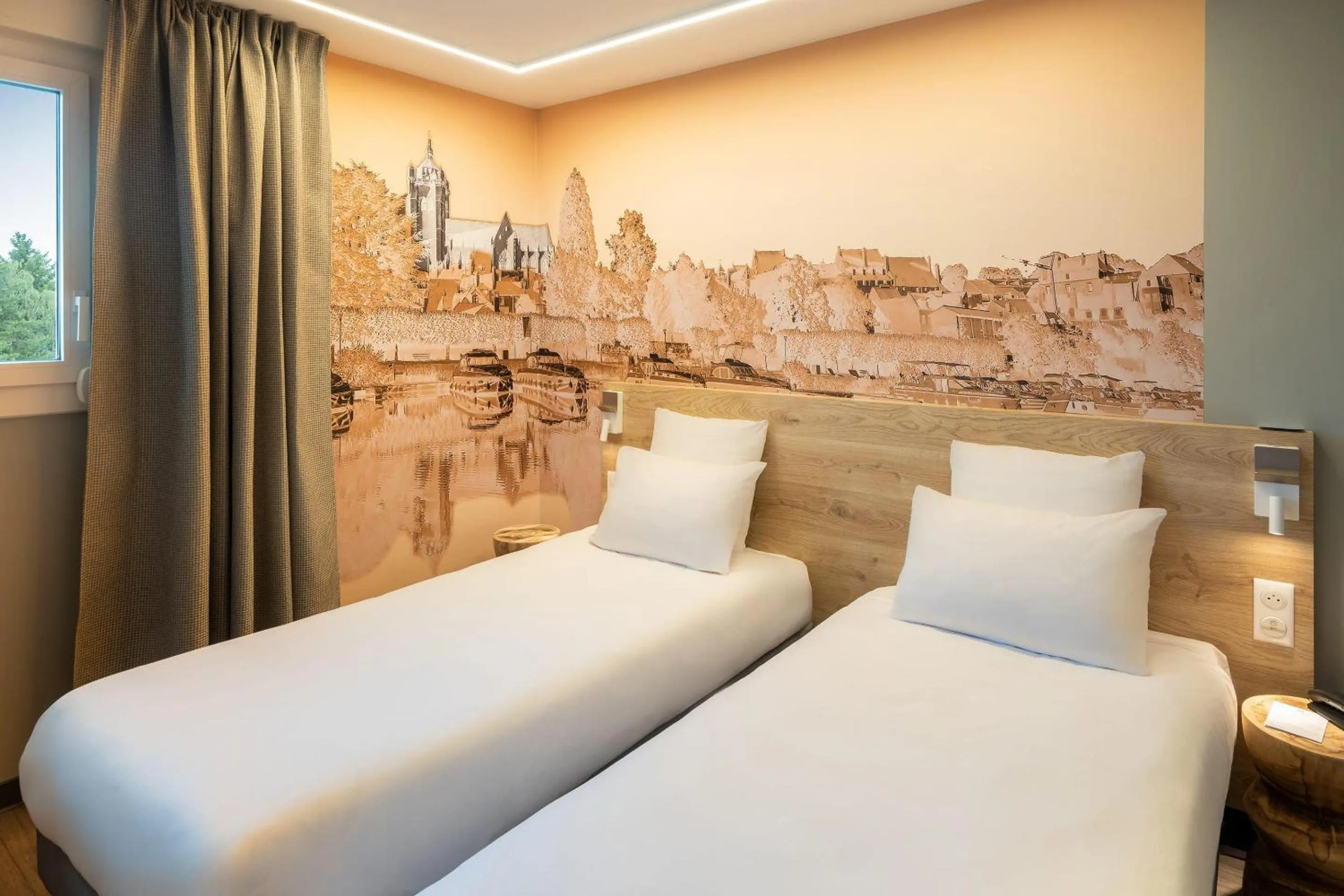 Bedroom, Bed in Sure Hotel by Best Western Dole