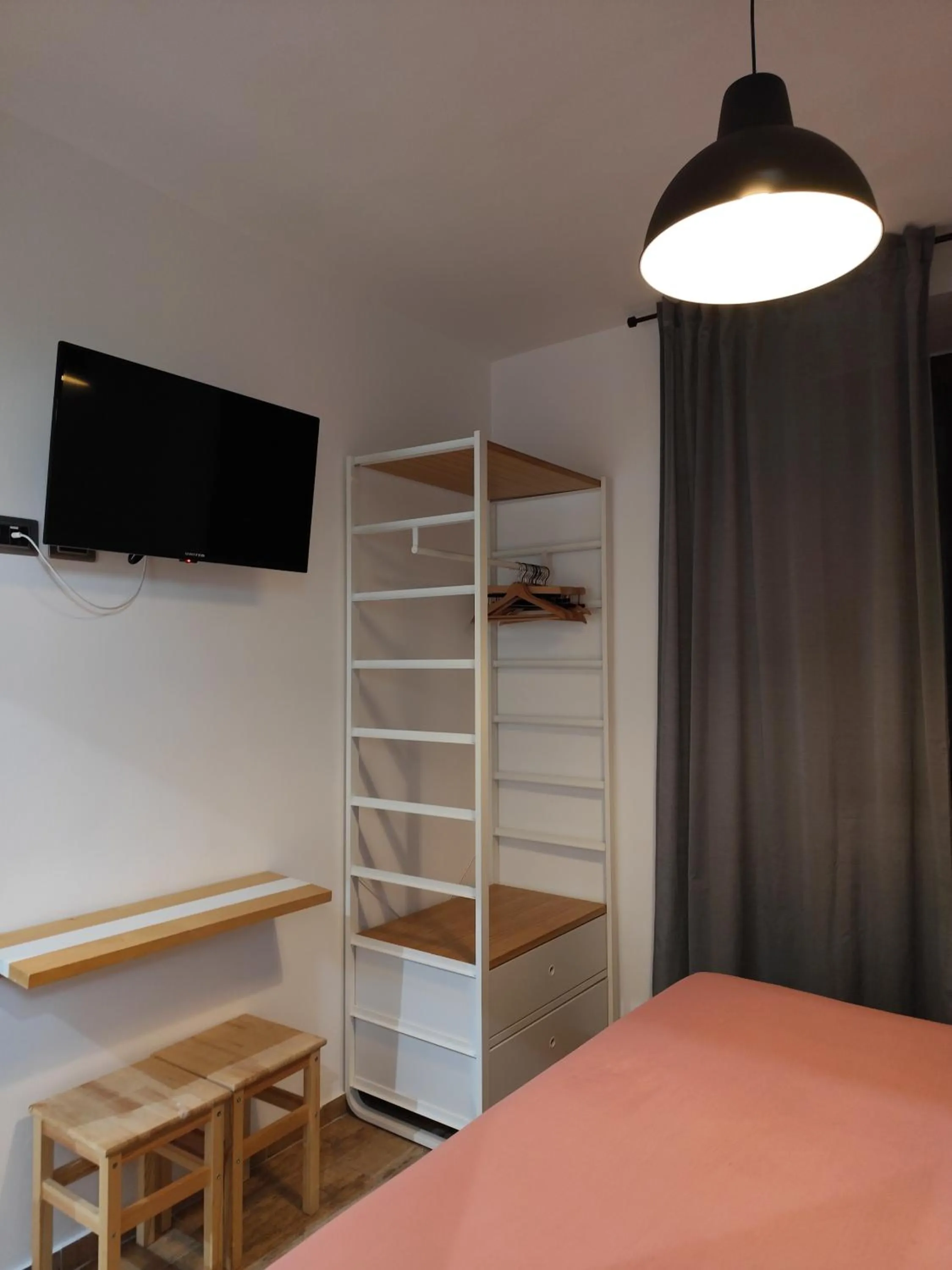 Bedroom, Bed in Forese House