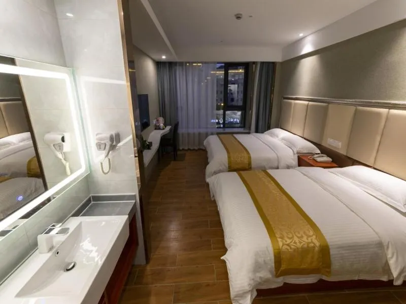 Bed in Shell Shanghai Wanda Plaza Wujiaochang Metro Station Hotel