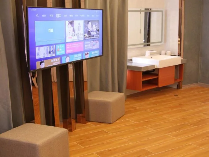 Shell Shanghai Wanda Plaza Wujiaochang Metro Station Hotel