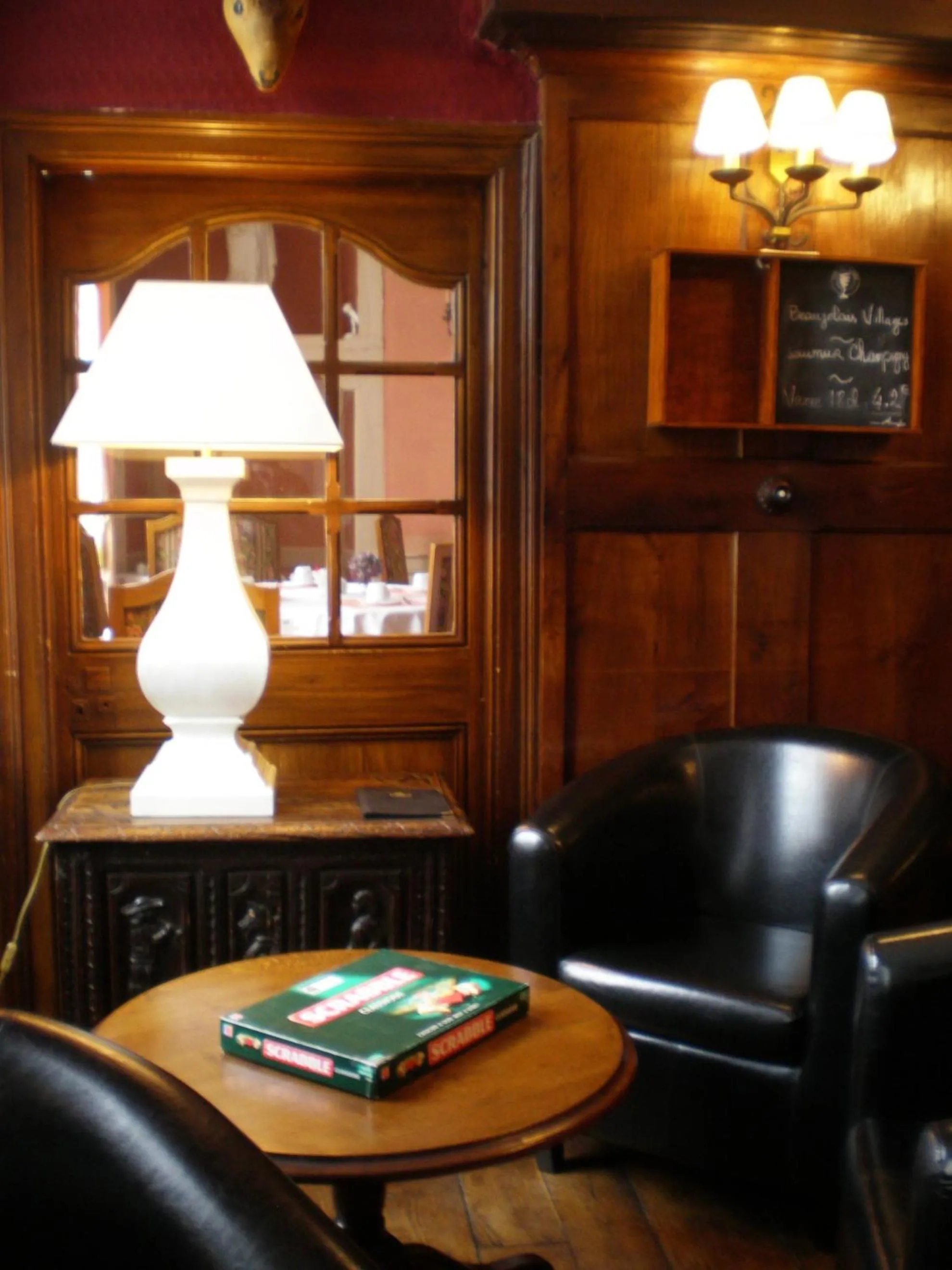 Lounge or bar in Best Western Hôtel Montgomery