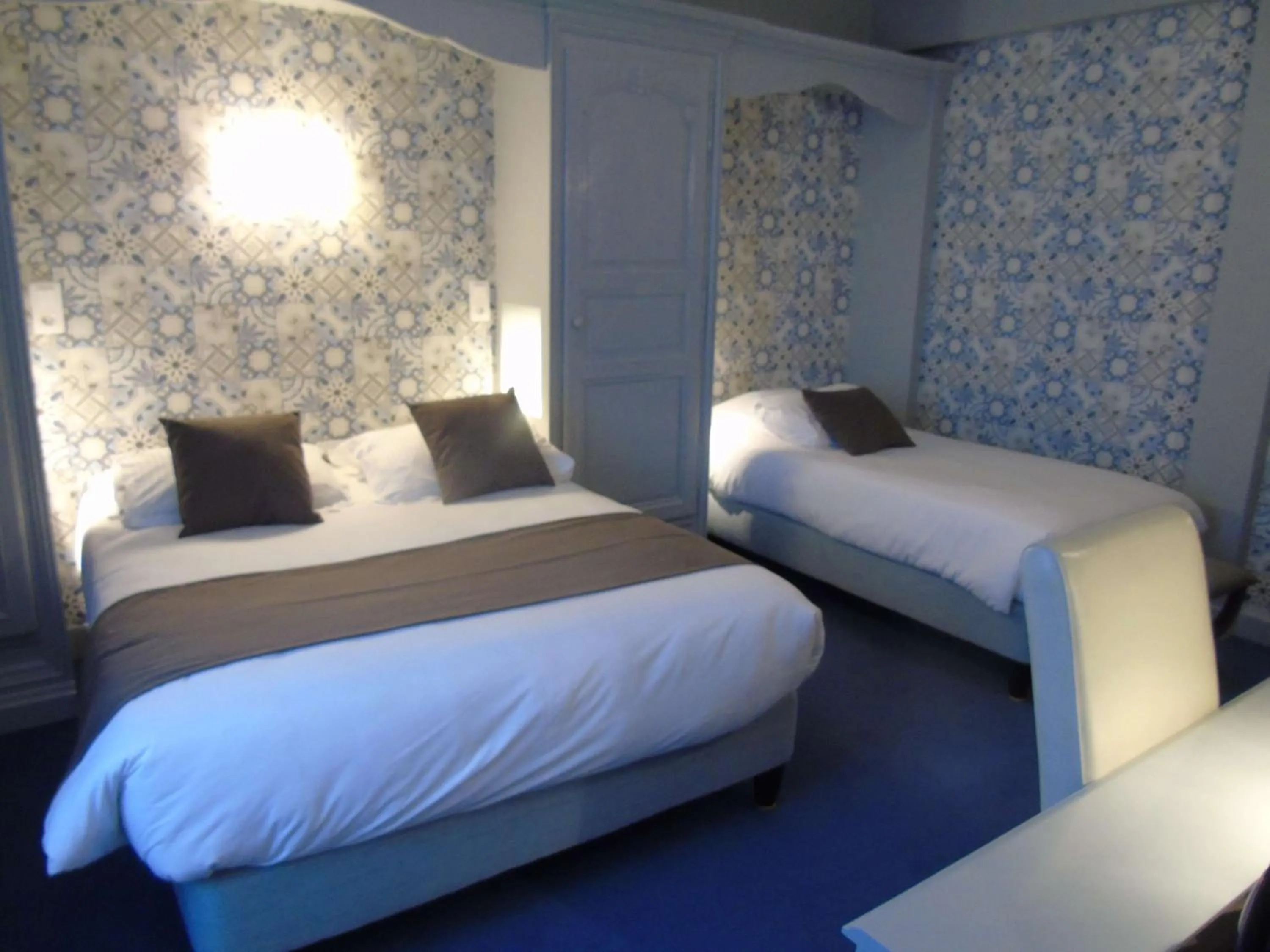 Photo of the whole room, Bed in Best Western Hôtel Montgomery