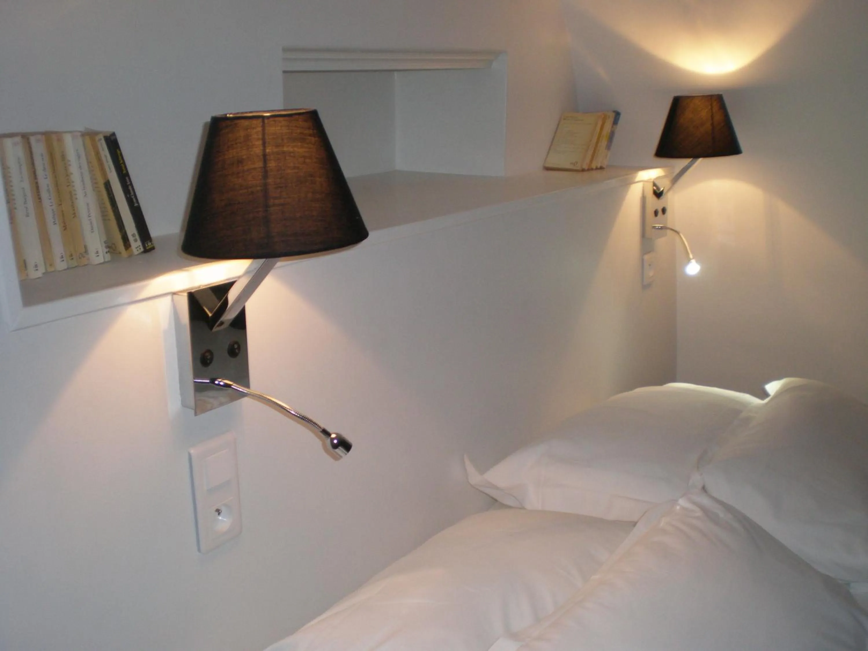 Bedroom, Bed in Best Western Hôtel Montgomery