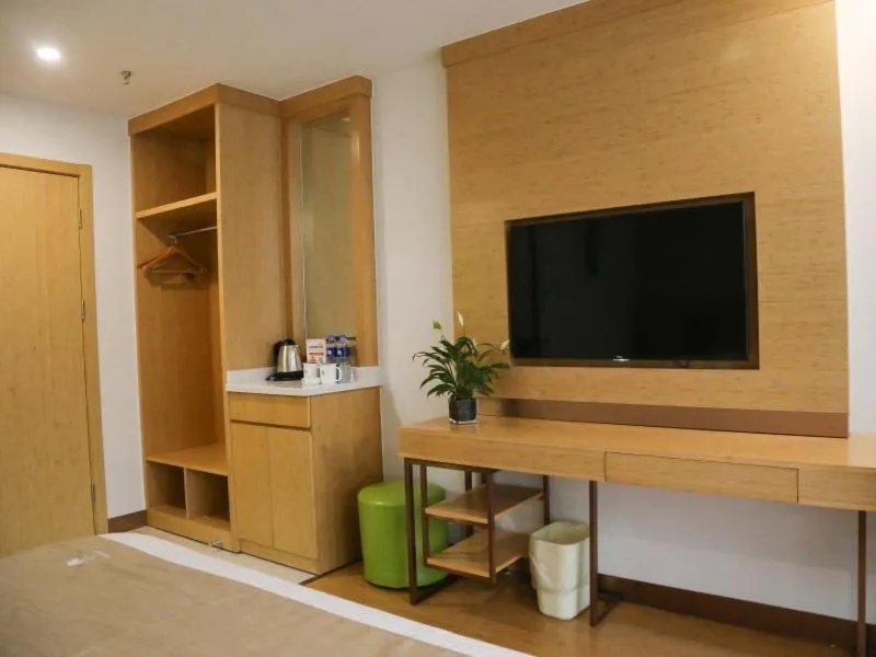 GreenTree Inn Nanjing Pukou District Qiaolin Express Hotel