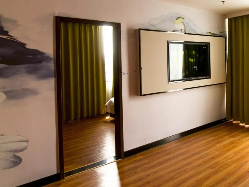 GME Bozhou Qiaocheng District Jian'an Road Railway Station Hotel