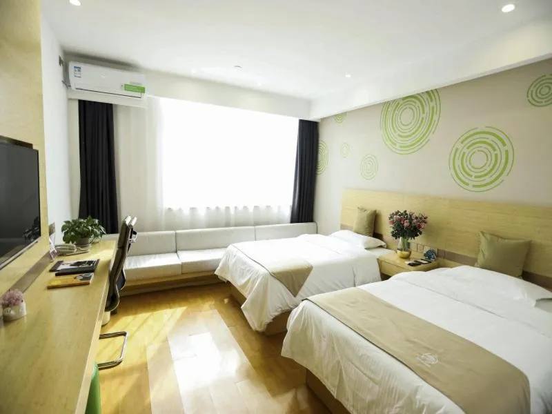 Bed in GreenTree Inn Xuzhou Economic Development Zone Da Miaozhen Business Hotel