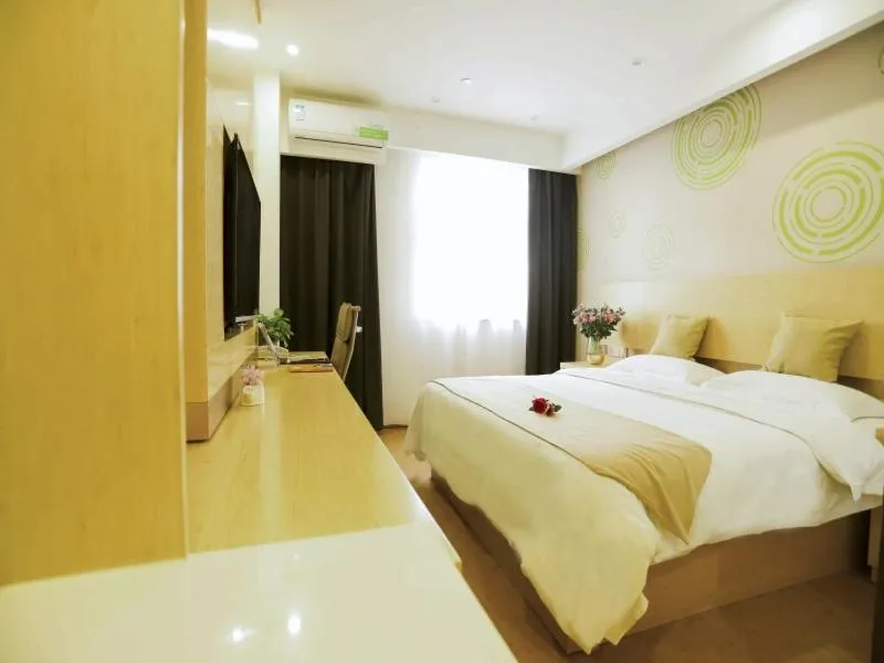 Bed in GreenTree Inn Xuzhou Economic Development Zone Da Miaozhen Business Hotel