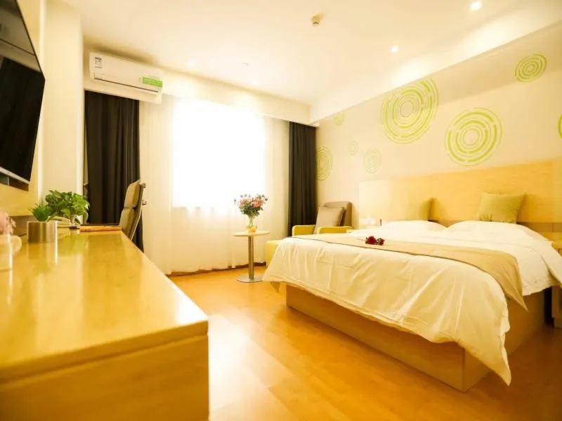Bed in GreenTree Inn Xuzhou Economic Development Zone Da Miaozhen Business Hotel