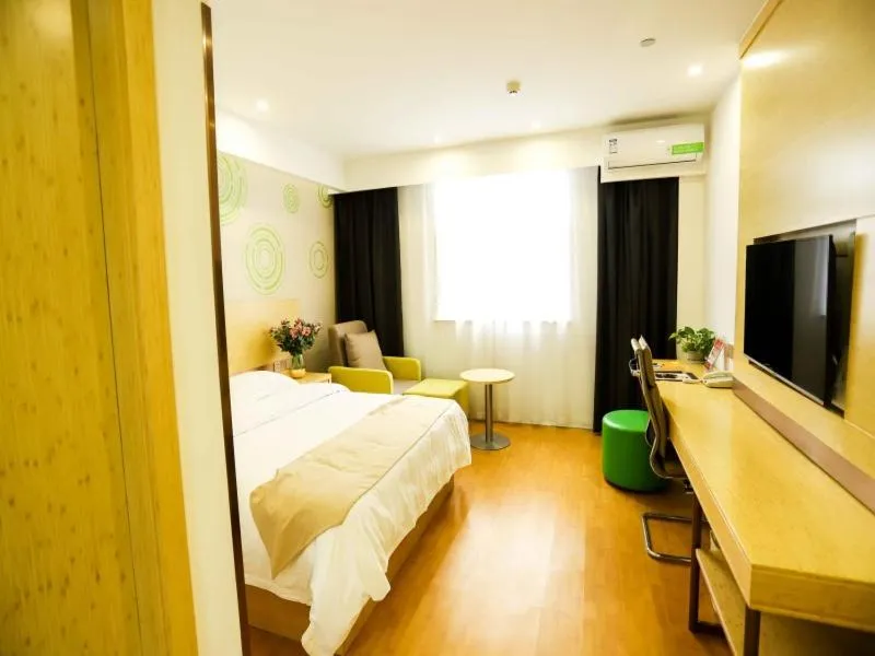 Bed in GreenTree Inn Xuzhou Economic Development Zone Da Miaozhen Business Hotel