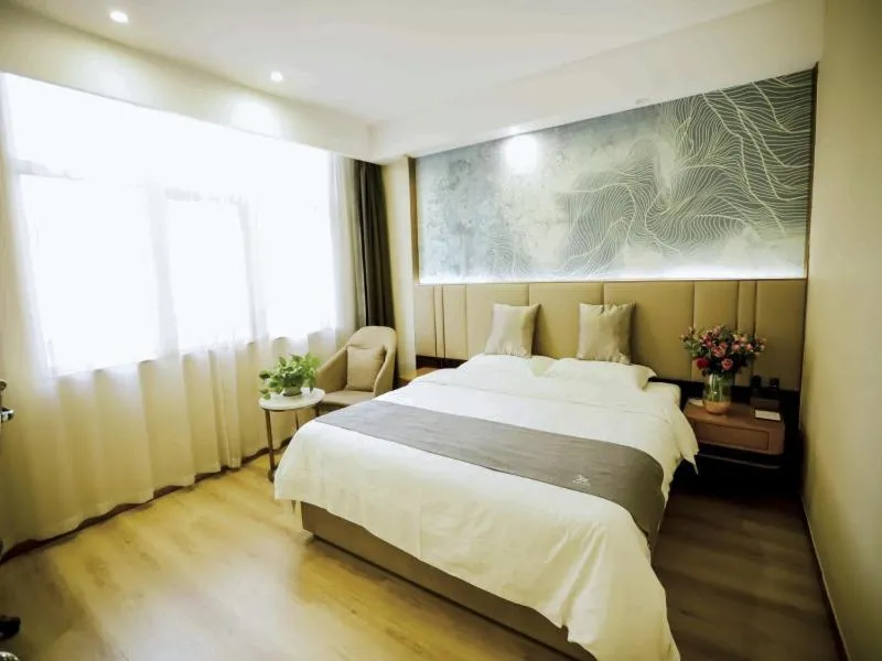 Bed in GreenTree Inn Xuzhou Economic Development Zone Da Miaozhen Business Hotel