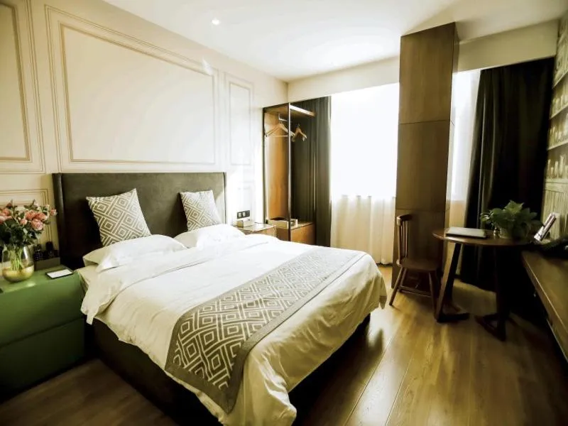 Bed in GreenTree Inn Xuzhou Economic Development Zone Da Miaozhen Business Hotel