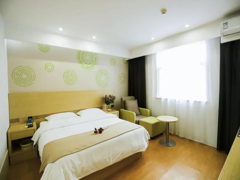 Bed in GreenTree Inn Xuzhou Economic Development Zone Da Miaozhen Business Hotel