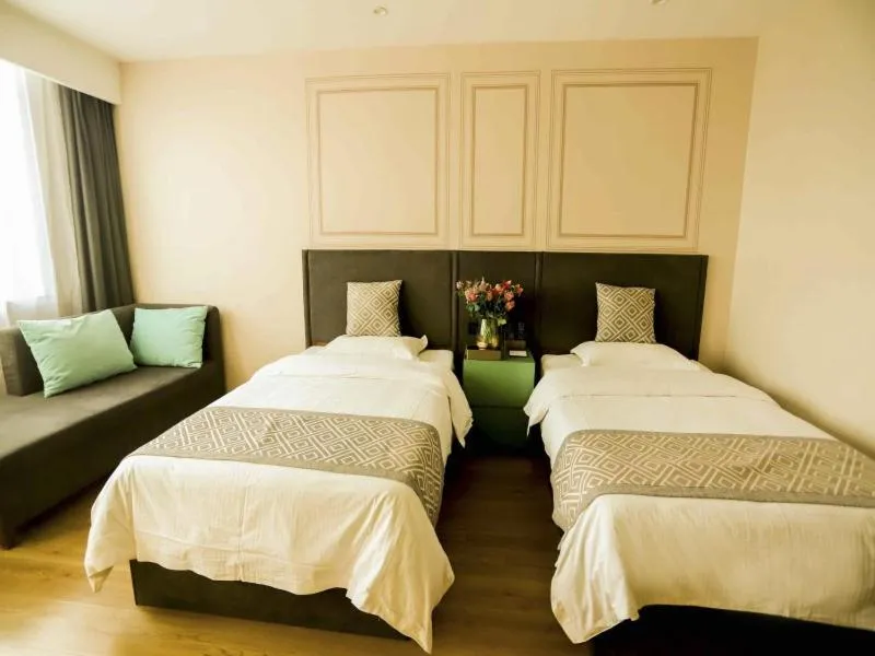 Bed in GreenTree Inn Xuzhou Economic Development Zone Da Miaozhen Business Hotel