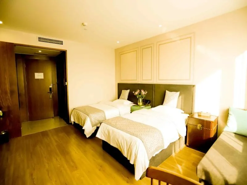 Bed in GreenTree Inn Xuzhou Economic Development Zone Da Miaozhen Business Hotel
